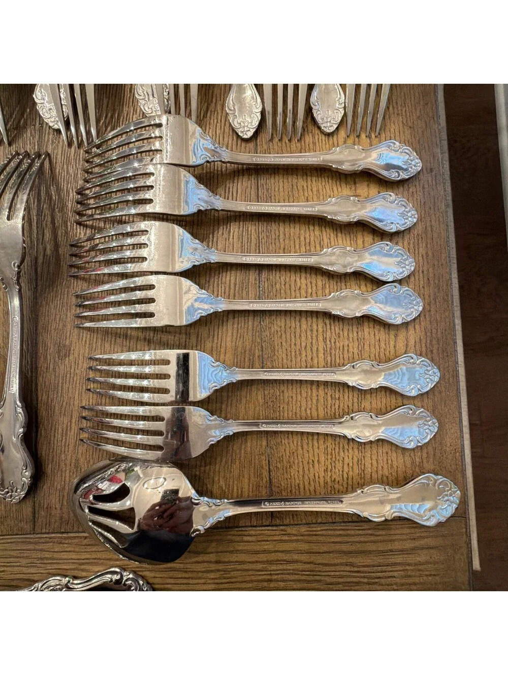 Reed & Barton Highgrove Stainless Flatware Set 73 Pc Service for 12 Serving